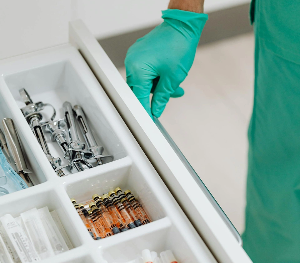 medical-supplies-in-a-drawer