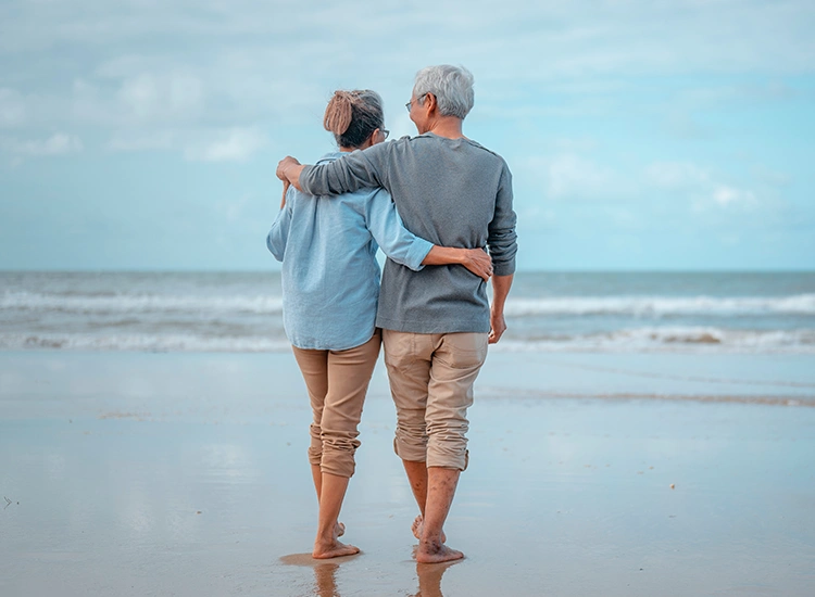 life-insurance-elderly-couple-at-the-beach